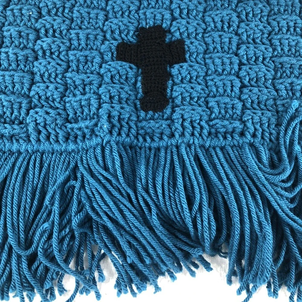 Handmade crochet table runner 18